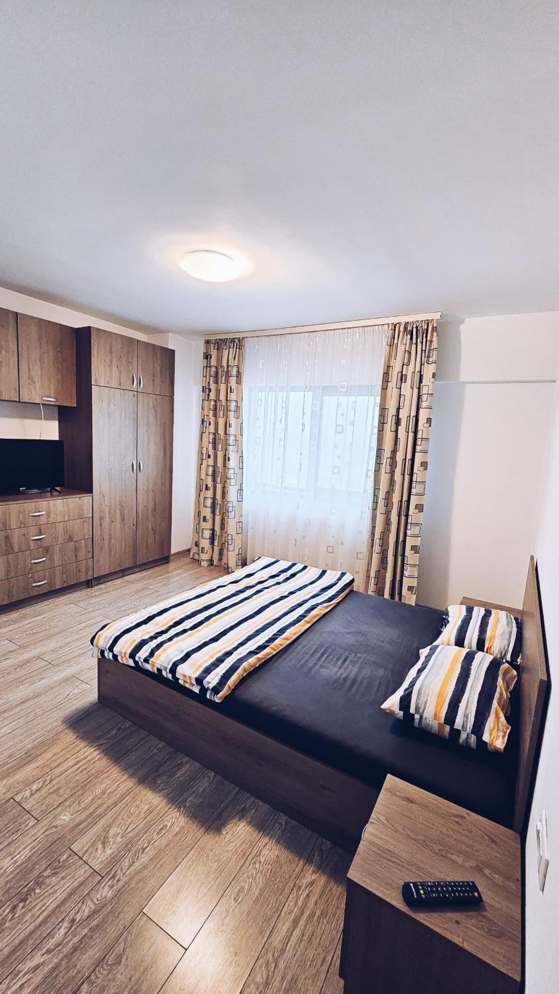 Apartament Dem Radulescu 3 Camere! Râmnicu Vâlcea Εξωτερικό φωτογραφία